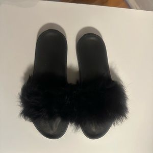 Good Condition Ugg Slippers